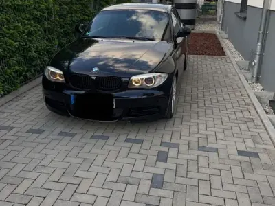 Gebraucht BMW 135 Performance 306 PS (225 kW) 2012 Schwarz Kleinwagen