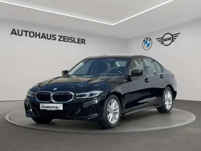 Usata BMW 330e 184 CV (135 kW) 2024 Nero Berlina