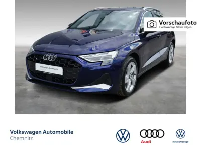 Usado Audi A3 Advanced 150 HP (110 kW) 2025 Azul Sedan