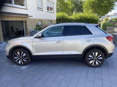 Gebraucht VW T-Roc Move 150 PS (110 kW) 2024 Silber SUV