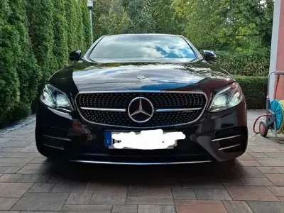 Używany Mercedes E43 AMG AMG 401 KM (294 kW) 2017 Czarny Sedan/Limuzyna
