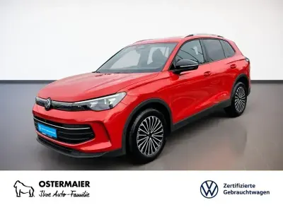 Gebraucht VW Tiguan Goal 150 PS (110 kW) 2025 Persimmon red SUV