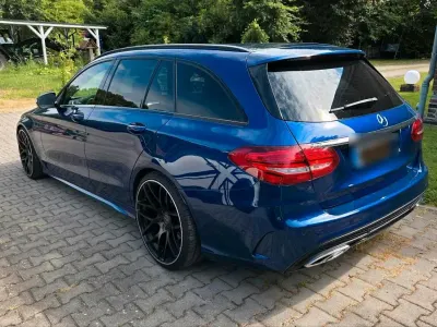 Gebraucht Mercedes C400 333 PS (244 kW) 2015 Blau Kombi