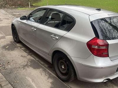 Gebraucht BMW 116 122 PS (89 kW) 2009 Grau Kleinwagen