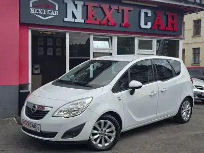 Gebraucht Opel Meriva 101 PS (74 kW) 2012 Weiß Van / Kleinbus