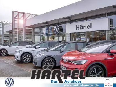 Begagnad VW up! move up! 65 HK (47 kW) 2023 Röd Halvkombi