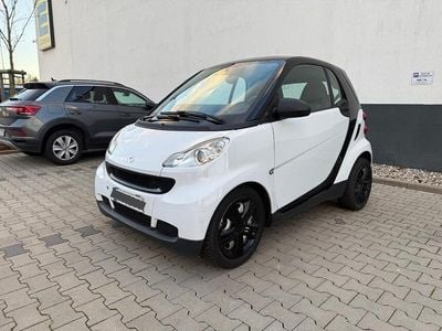 Weiß Gebraucht 2010 Smart ForTwo Coupé Coupé | 3.800 € (Fairer Preis)
