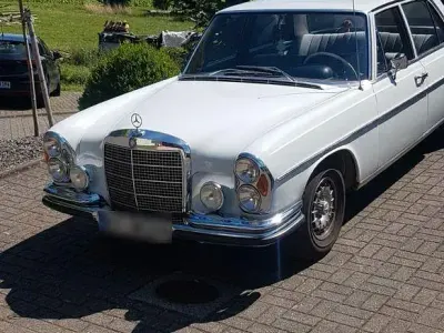 Gebraucht Mercedes 250 131 PS (96 kW) 1967 Limousine
