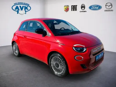Neu Fiat 500 Icon 65 PS (47 kW) 2026 Rot Kleinwagen