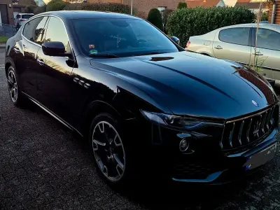 Gebraucht Maserati Levante 275 PS (202 kW) 2017 Schwarz SUV