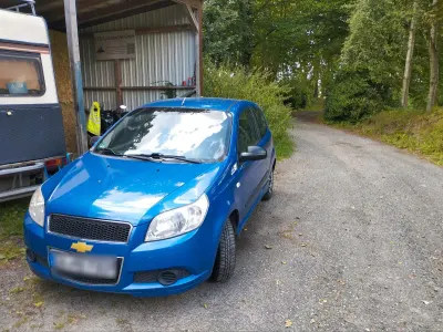 Gebraucht Chevrolet Aveo 84 PS (61 kW) 2010 Blau Kleinwagen