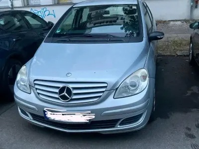 Gebraucht Mercedes B180 2006 Silber Van / Kleinbus