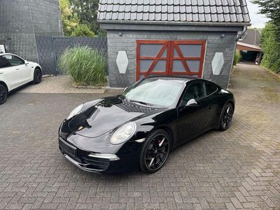 Porsche 911 Carrera