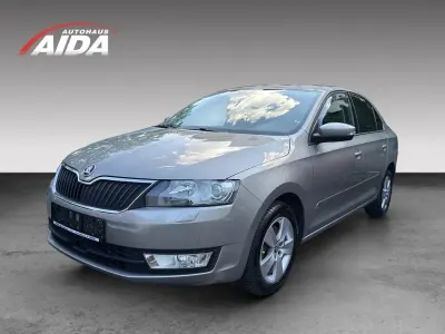 Gebraucht Skoda Rapid Ambition 125 PS (91 kW) 2016 Beige Kleinwagen