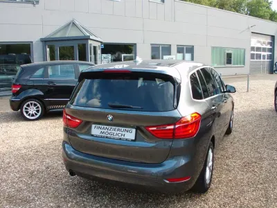 Gebraucht BMW 218 Gran Tourer Advantage 136 PS (100 kW) 2017 Grau Van / Kleinbus