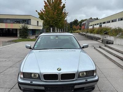 BMW 735
