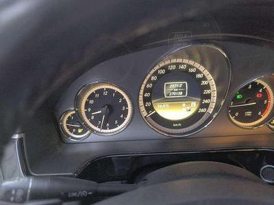 Mercedes E220