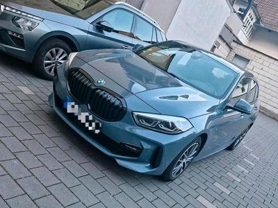 Usata BMW 120 Shadowline 190 CV (139 kW) 2022 Grigio Utilitaria