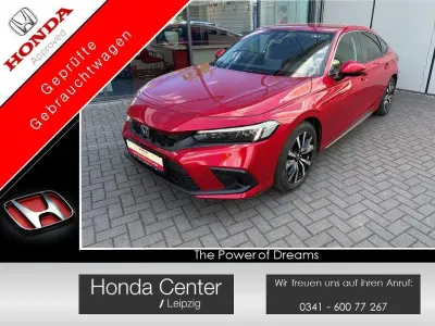 Gebraucht Honda Civic Elegance 184 PS (135 kW) 2022 Rot Limousine