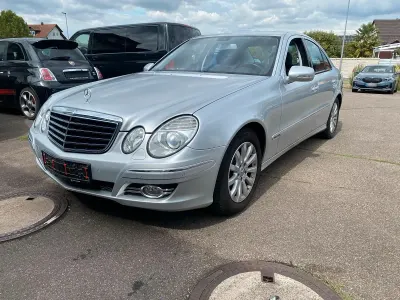 Gebraucht Mercedes E220 170 PS (125 kW) 2008 Silber Limousine