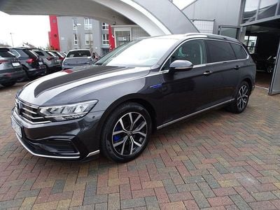 Gebraucht VW Passat GTE 218 PS (160 kW) 2022 Grau Kombi