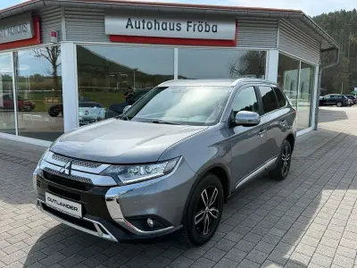 Gebraucht Mitsubishi Outlander Diamant Edition 150 PS (110 kW) 2019 Grau SUV