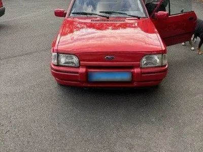 Gebraucht Ford Escort Cabriolet 105 PS (77 kW) 1991 Rot Cabrio