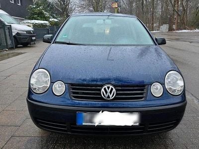 Blau Gebraucht 2002 VW Polo Kleinwagen | 950 €