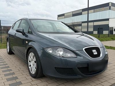 Usata Seat Leon 105 CV (77 kW) 2006 Grigio Utilitaria