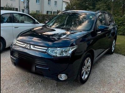 Gebraucht Mitsubishi Outlander 150 PS (110 kW) 2013 Schwarz SUV