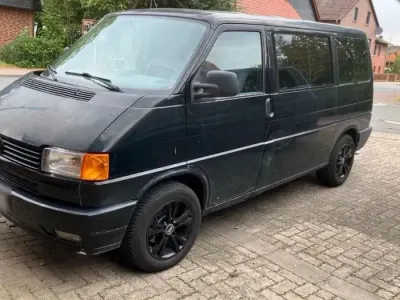 Gebraucht VW T4 78 PS (57 kW) 1996 Schwarz Van