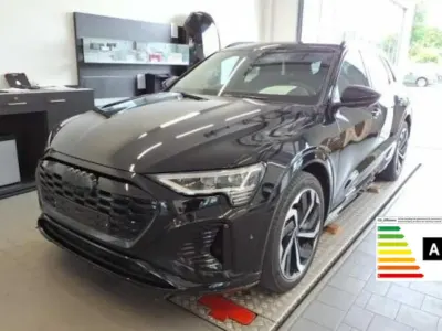 Gebraucht Audi Q8 e-tron S-Line 300 kW (408 PS) 2024 Schwarz SUV