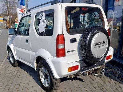 Gebraucht Suzuki Jimny Club 86 PS (63 kW) 2016 Weiß SUV