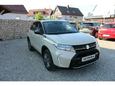Neu Suzuki Vitara Comfort 129 PS (94 kW) 2025 Beige SUV