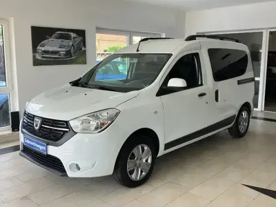 Gebraucht Dacia Dokker 102 PS (75 kW) 2019 Weiß Van / Kleinbus