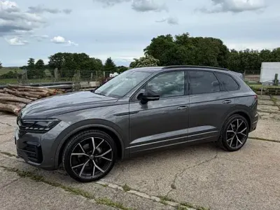 Gebraucht VW Touareg R-line 286 PS (210 kW) 2023 Grau SUV