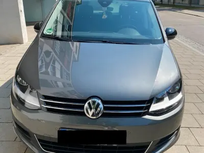 Gebraucht VW Sharan IQ Drive 150 PS (110 kW) 2019 Grau Van / Kleinbus