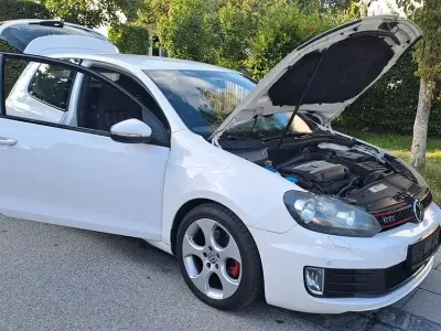 Gebraucht VW Golf VI GTI 211 PS (155 kW) 2011 Weiß Limousine