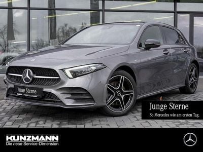Gebraucht Mercedes A250 AMG 218 PS (160 kW) 2022 Mountaingrau metallic Limousine
