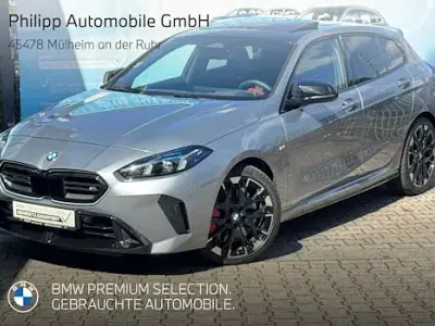 Usata BMW M135 Shadowline 300 CV (220 kW) 2025 Grigio Utilitaria