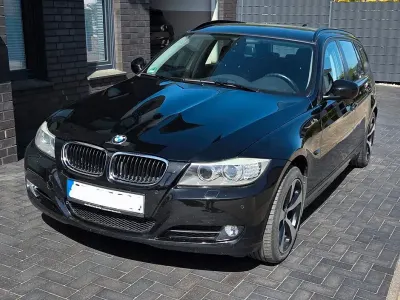 Usata BMW 320 Sport Line 184 CV (135 kW) 2010 Nero Station wagon