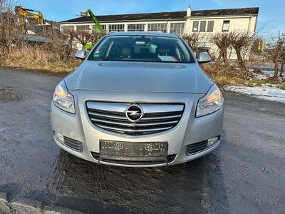 Gebraucht Opel Insignia Edition 160 PS (117 kW) 2012 Silber Kombi