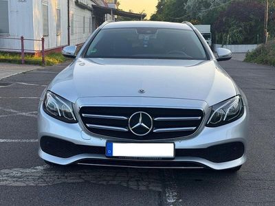 Mercedes E220