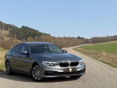 Gebraucht BMW 520 Sport Line 184 PS (135 kW) 2019 Blau Limousine