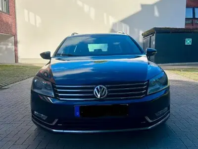 Gebraucht VW Passat Highline 122 PS (89 kW) 2011 Blau Kombi