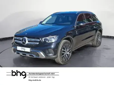 Gebraucht Mercedes GLC300e 306 PS (225 kW) 2022 Obsidianschwarz  metalliclack SUV