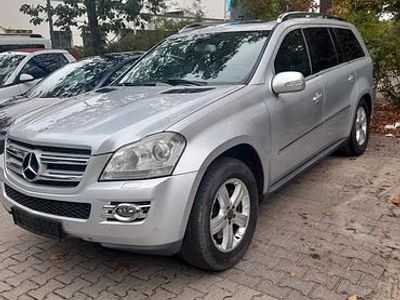 Mercedes GL320