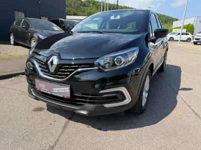 Używany Renault Captur LIMITED 90 KM (66 kW) 2019 Czarny SUV
