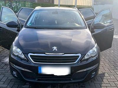 Gebraucht Peugeot 308 115 PS (84 kW) 2015 Blau Limousine