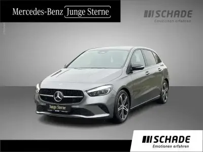 Gebraucht Mercedes B180 Progressive 136 PS (100 kW) 2025 Grau Van / Kleinbus
